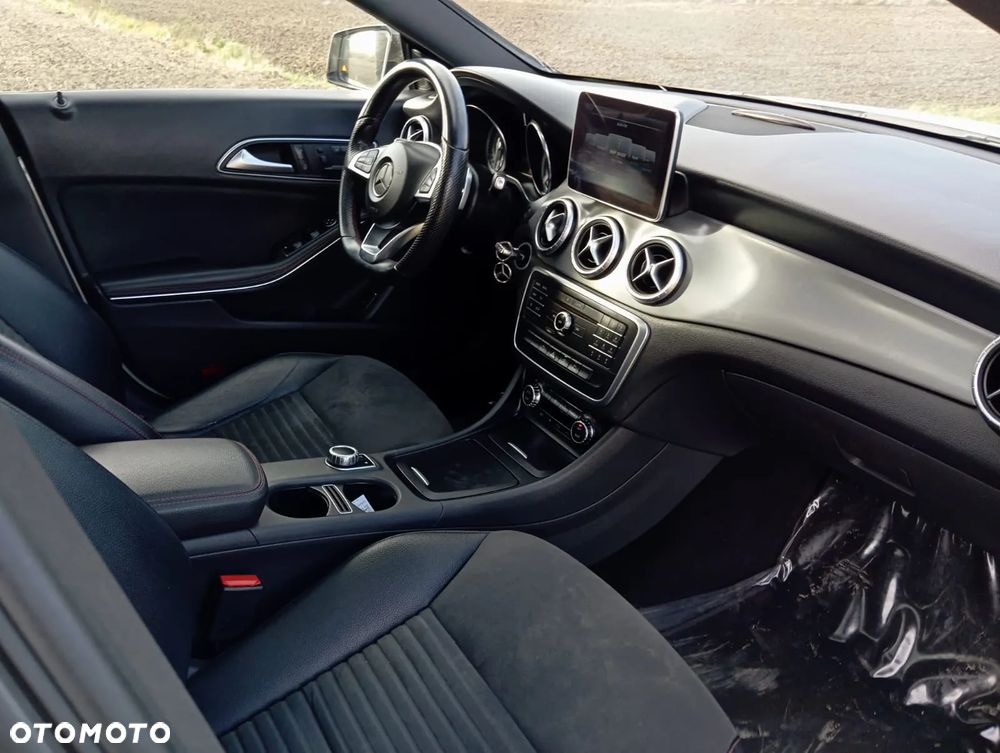 Mercedes-Benz CLA ver-180-d-shooting-brake-7g--dct - 8