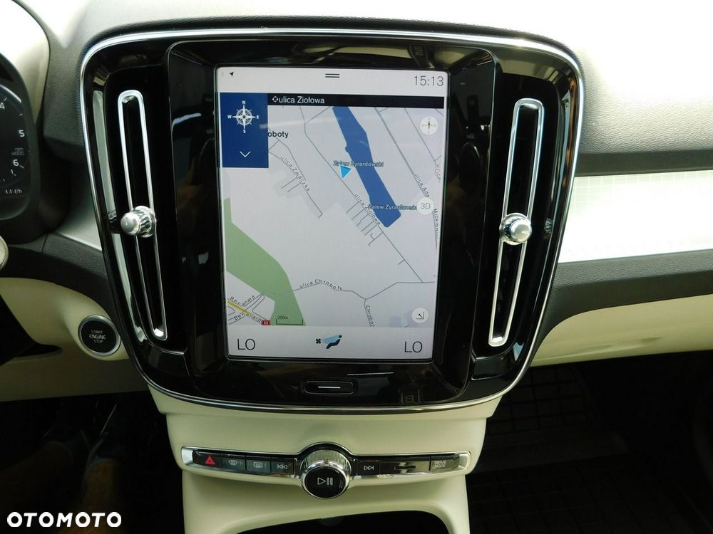 Volvo XC 40 D3 Momentum Pro - 16