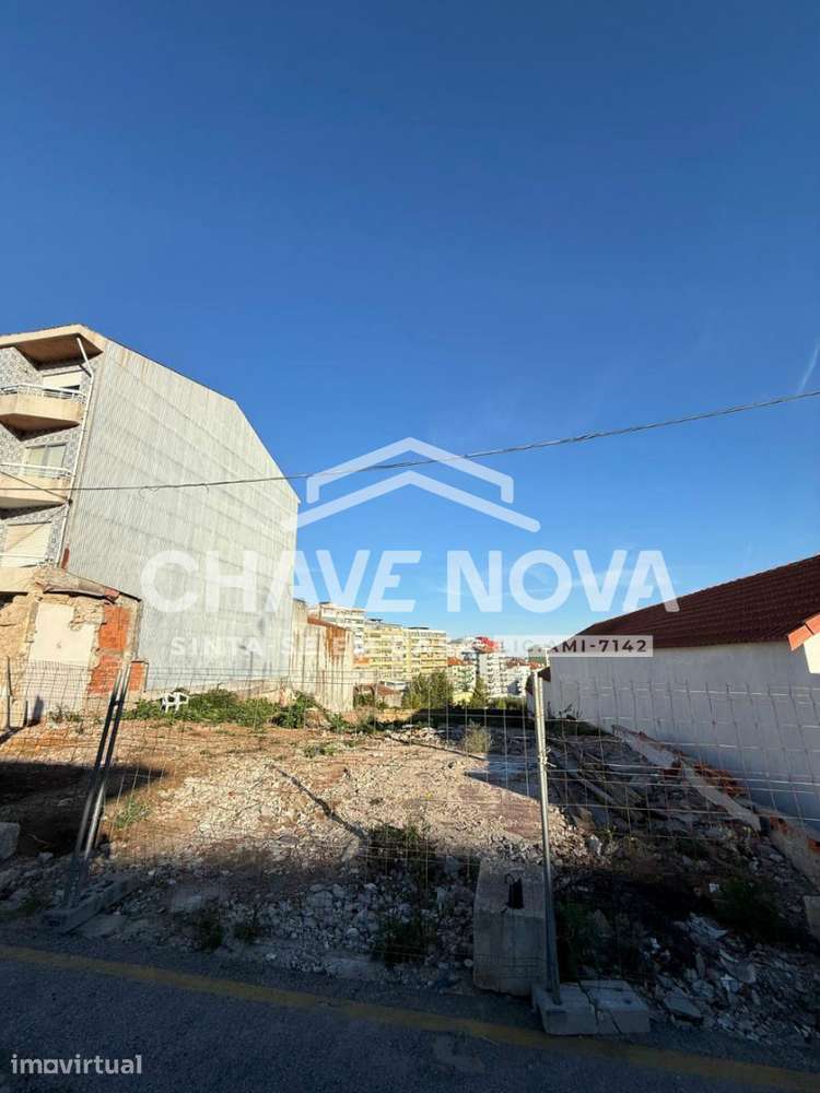 Terreno p/ Construção em Altura c/ Projeto Aprovado - Grande imagem: 3/7