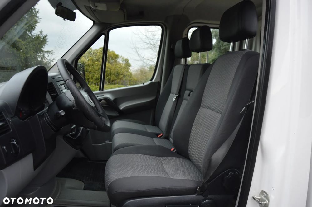 Volkswagen CRAFTER - 9