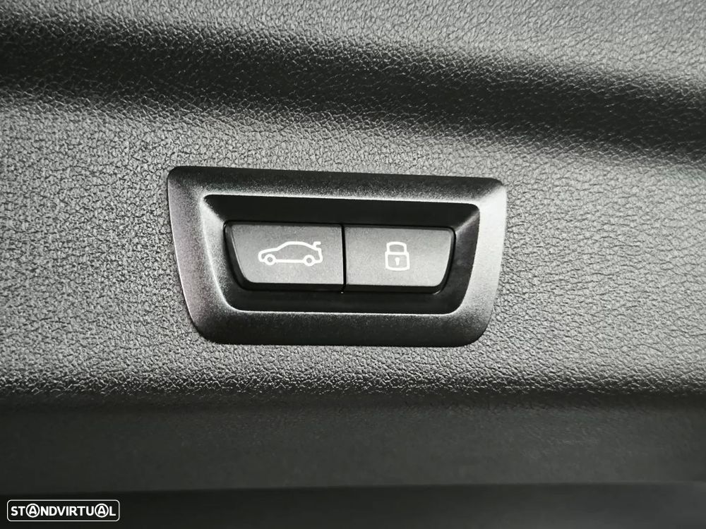 BMW iX1 xDrive30 Pack Desportivo M - 49