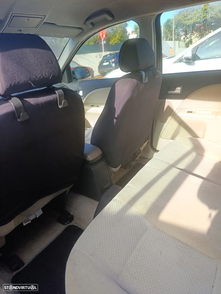 Ford Mondeo SW 2.0 TDCi Ghia - 11