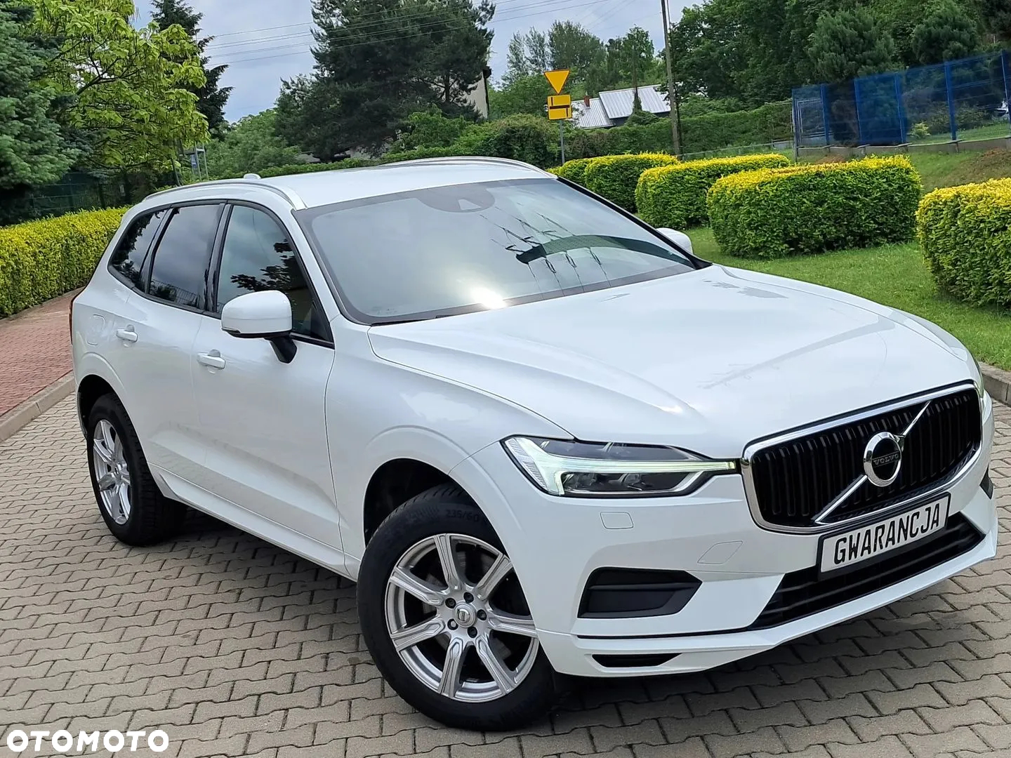 Volvo XC 60 D4 Geartronic Momentum Pro - 3