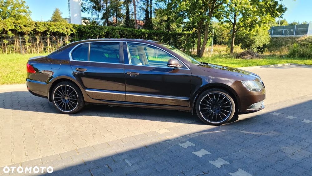 Skoda Superb 2.0 TSI Elegance DSG - 9