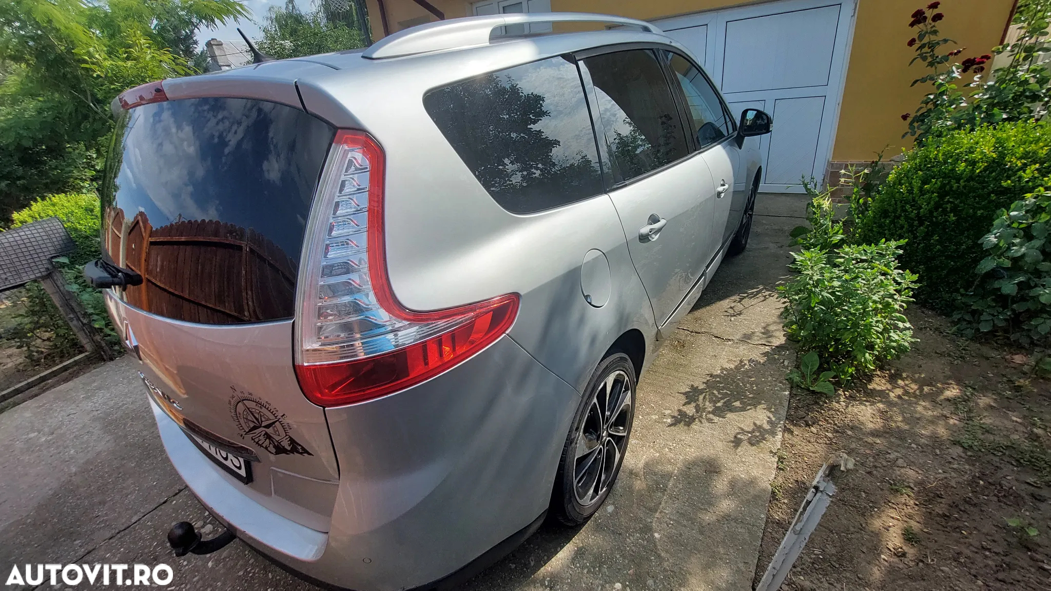 Renault Grand Scenic dCi 130 FAP Start & Stop Bose Edition - 3