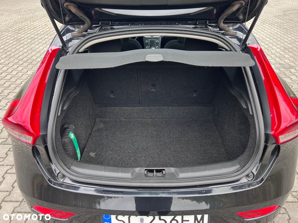 Volvo V40 - 28