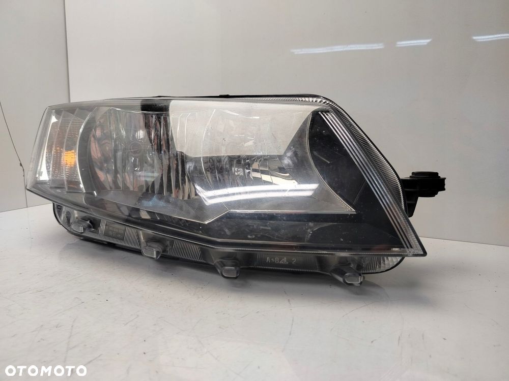 skoda octavia iii 12r- reflektor lampa prawy przód prawa przednia - 2