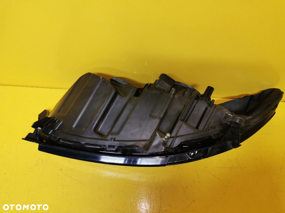 FORD MONDEO MK5 LAMPA PRAWA PRZOD SOCZEWKA DS73-13W029EA - 9