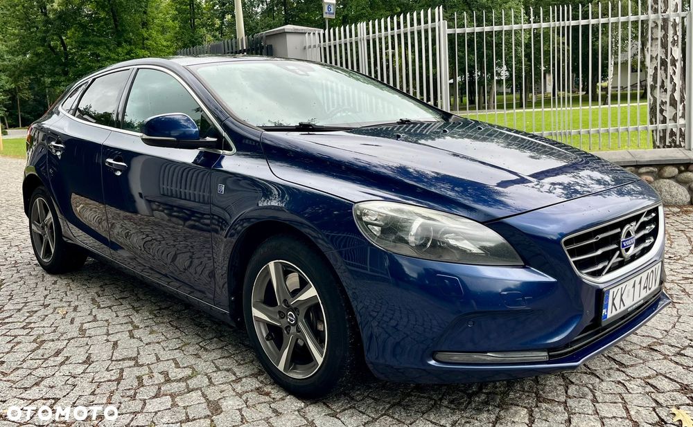 Volvo V40 D4 Drive-E Ocean Race - 12