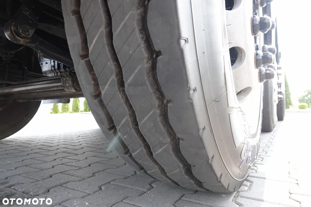 Iveco TRAKKER 400 / 8X4 / BETONOMIESZARKA 9 M3 / LIEBHERR / ALUFELGI / EURO 6 - 19