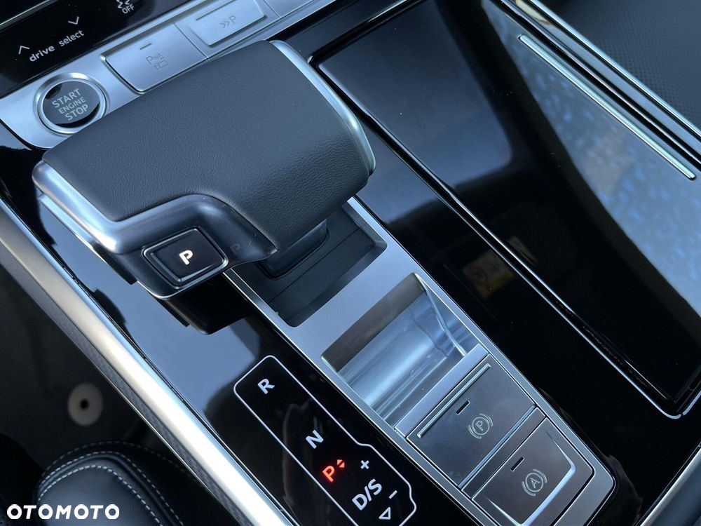 Audi Q8 - 34