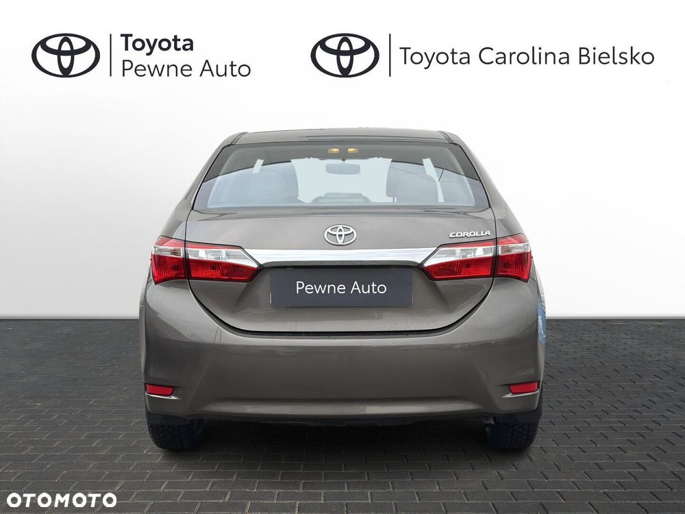 Toyota Corolla - 4