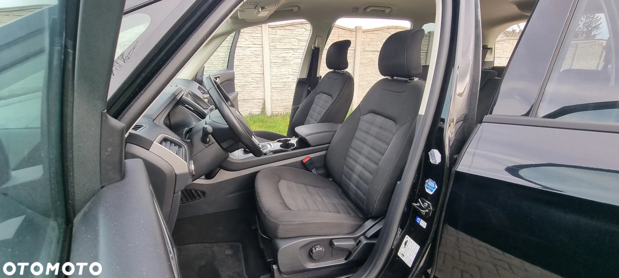 Ford Galaxy 1.5 EcoBoost Titanium - 24