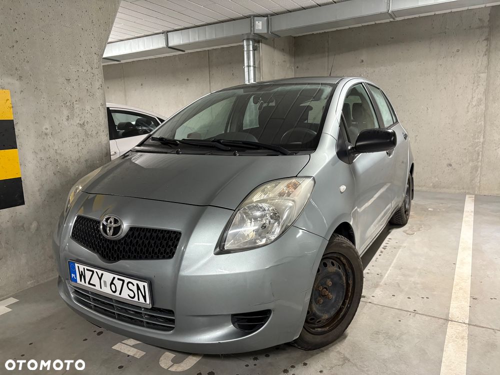 Toyota Yaris 1.3 Luna - 4