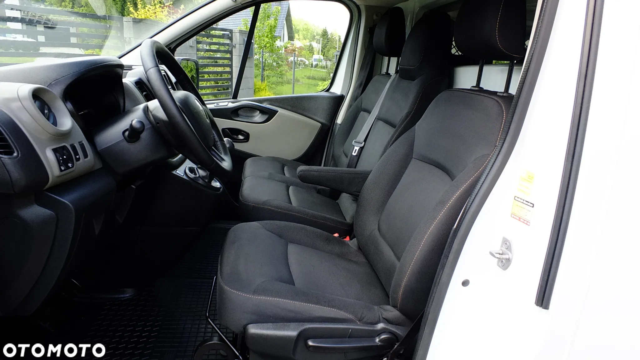 Renault Trafic - 11