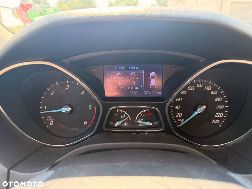 Ford Focus ver-1-6-tdci-edition - 8