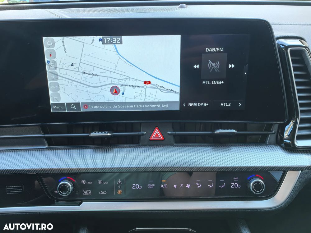 Kia Sportage 1.6 T-GDI PHEV 6AT 4x4 Business Line - 16