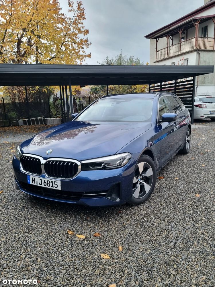 BMW Seria 5 520d Touring Luxury Line - 1