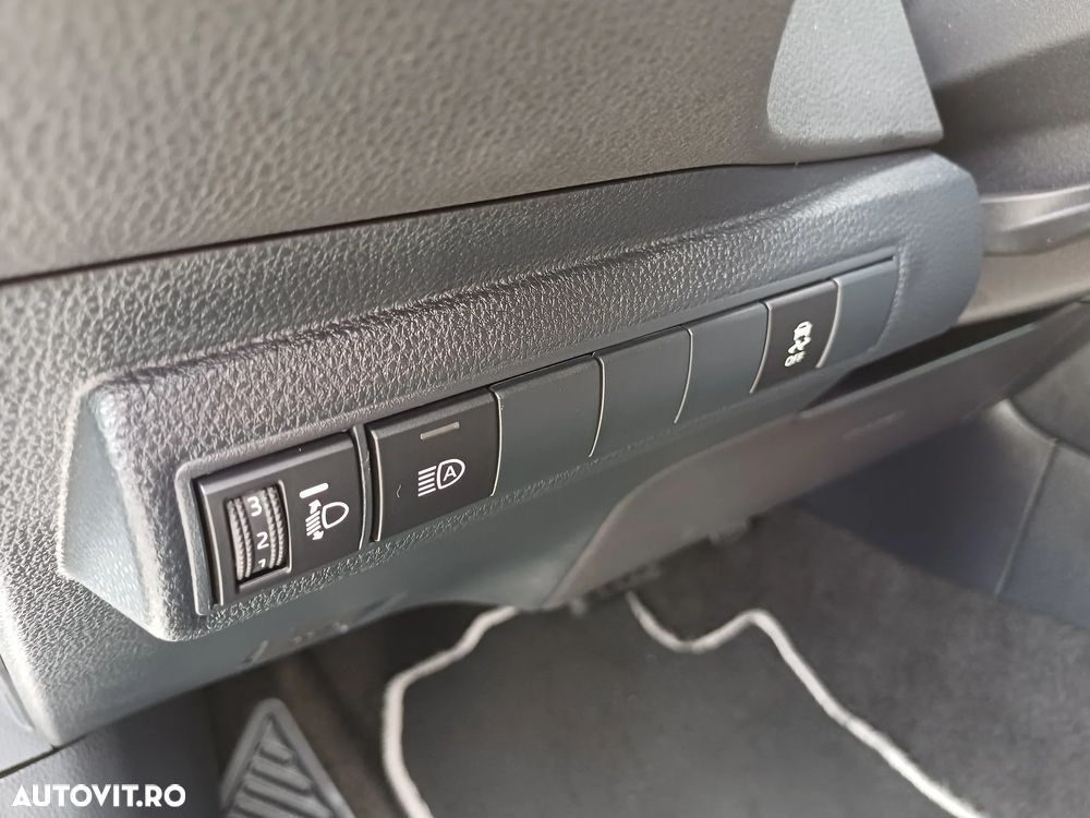 Toyota Corolla 1.8 HSD Eco - 15