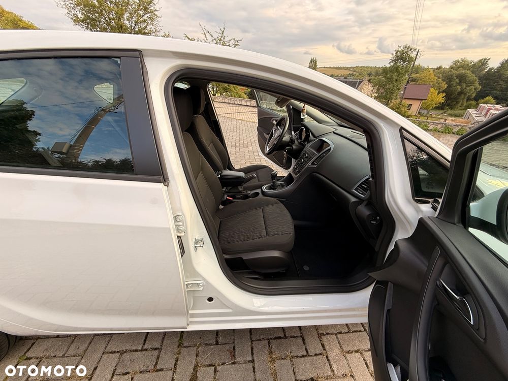 Opel Astra 1.6 - 11