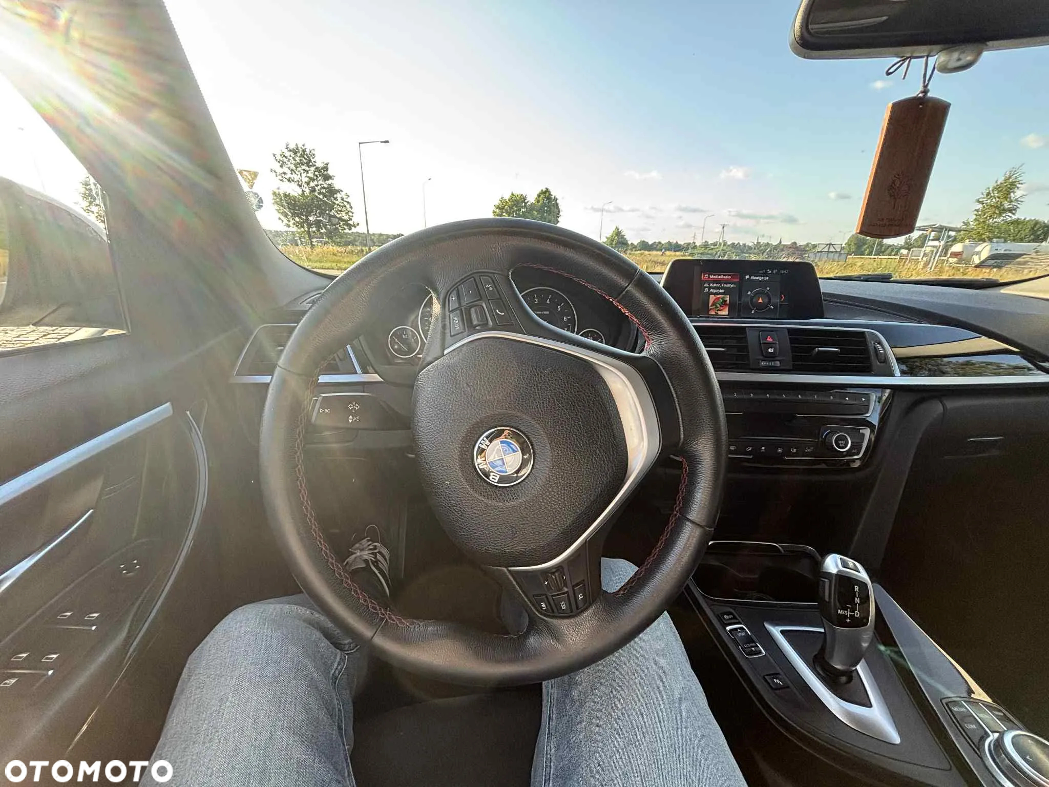 BMW Seria 3 318i Sport Line - 11