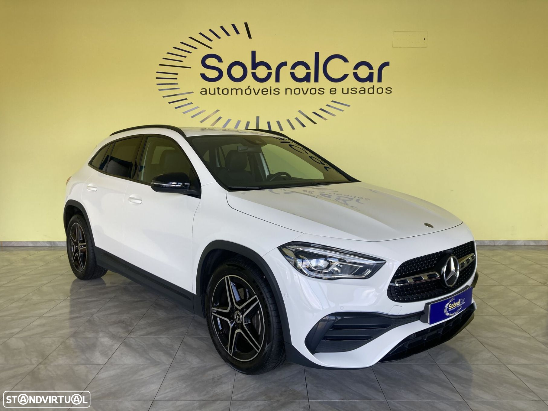 Mercedes-Benz GLA 180 d AMG Line - 2