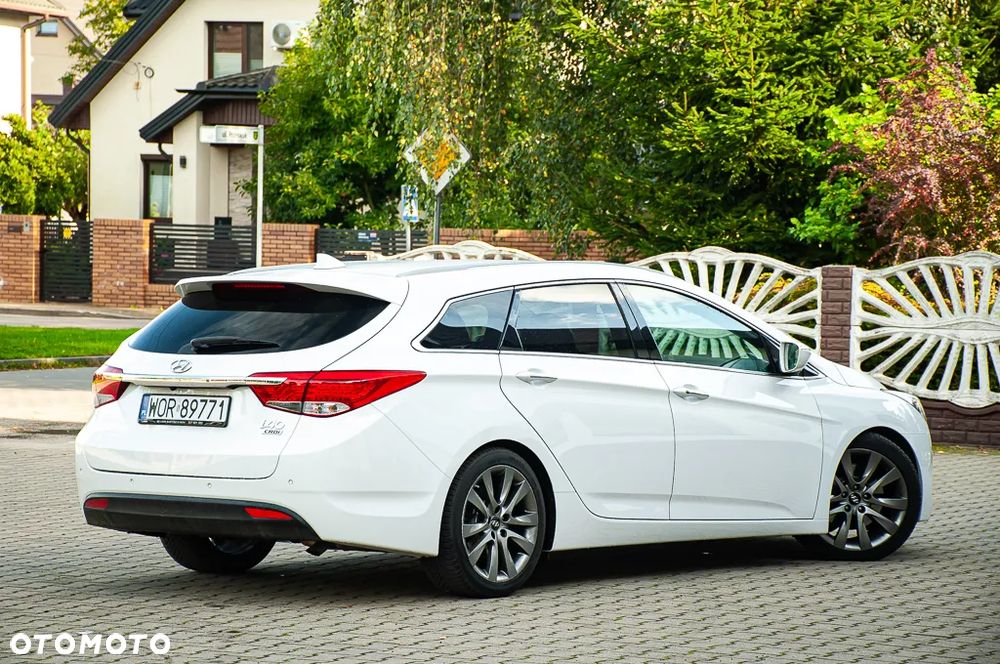 Hyundai i40 1.7 CRDi Comfort + - 18