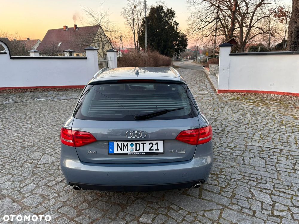 Audi A4 Avant 3.0 TDI DPF quattro tiptronic Attraction - 6