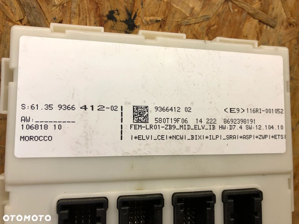 SKRZYNKA BEZPIECZNIKÓW MODUŁ FEM BMW F20 F30 F31 - 2