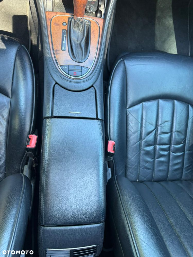 Mercedes-Benz CLS 350 7G-TRONIC - 15