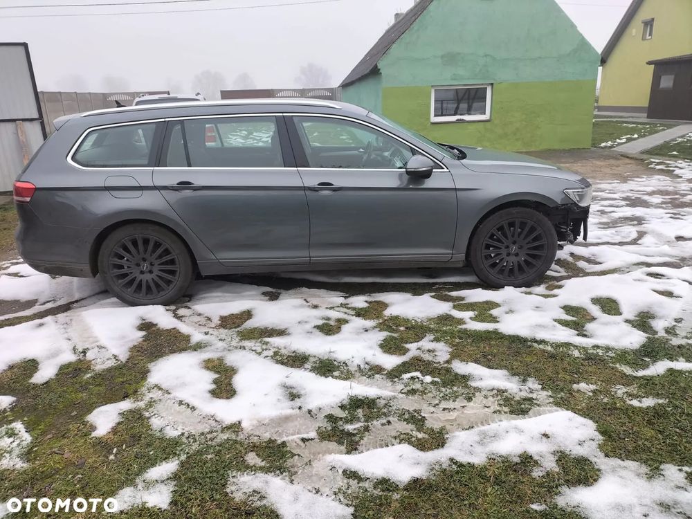 Volkswagen Passat 1.6 TDI SCR DSG Trendline - 3