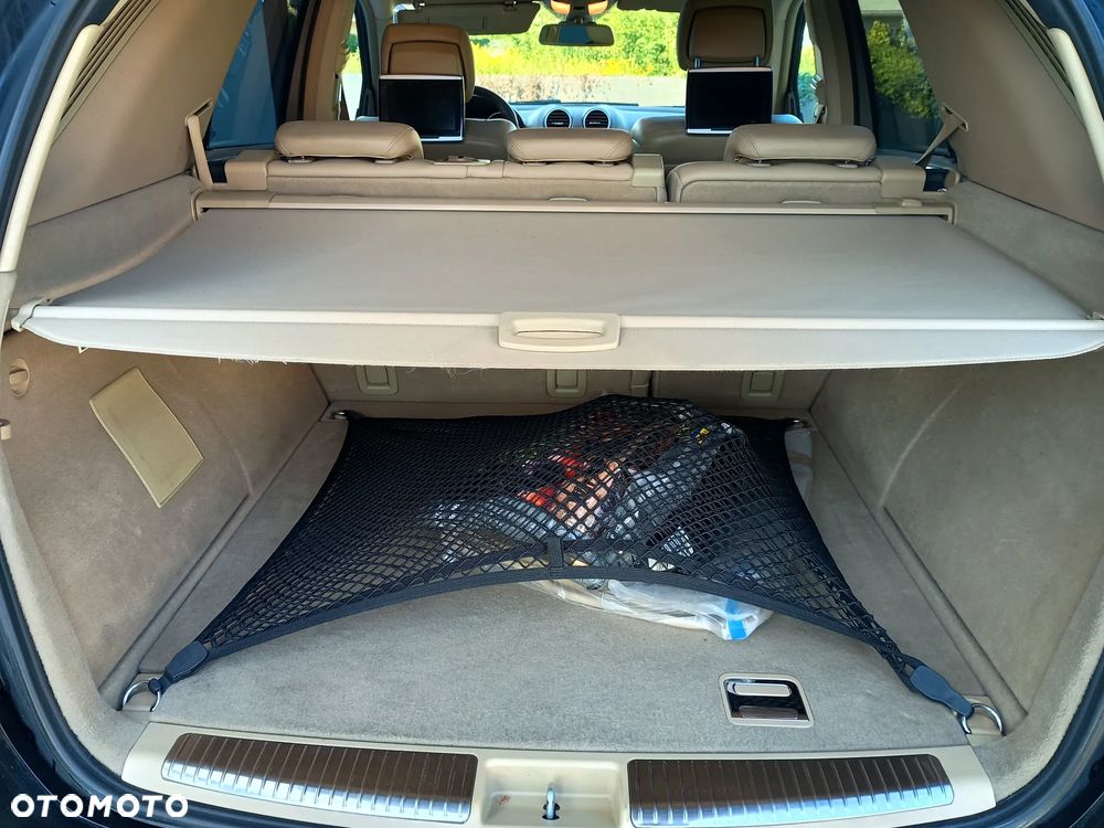 Mercedes-Benz ML 63 AMG 4Matic 7G-TRONIC 10th Anniversary - 15