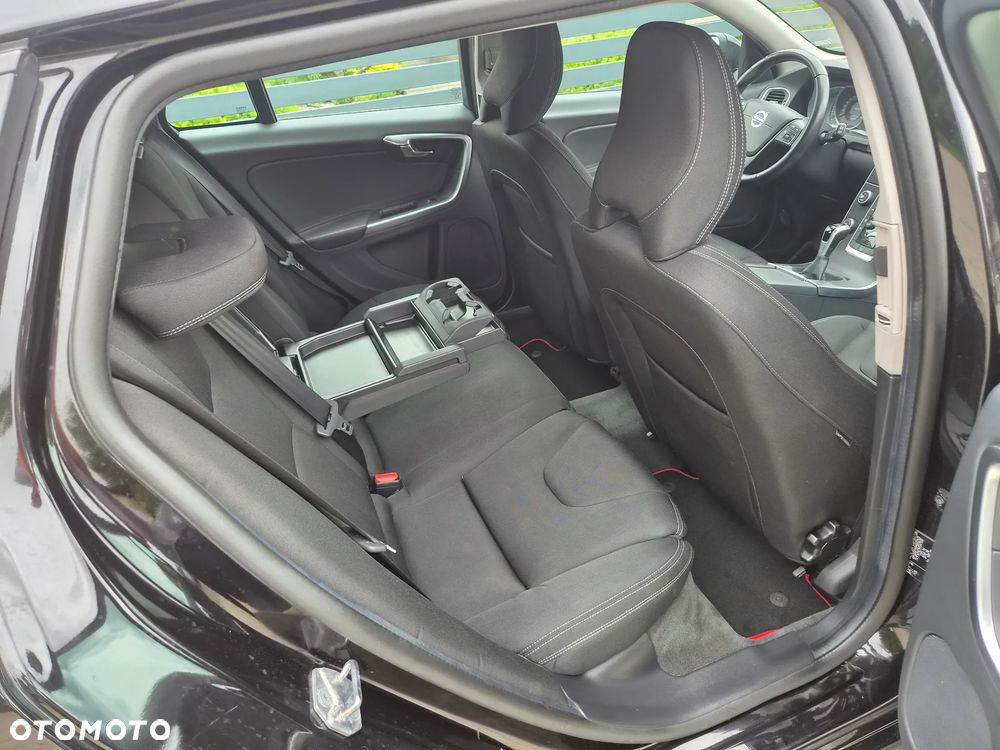 Volvo V60 D2 Kinetic - 9