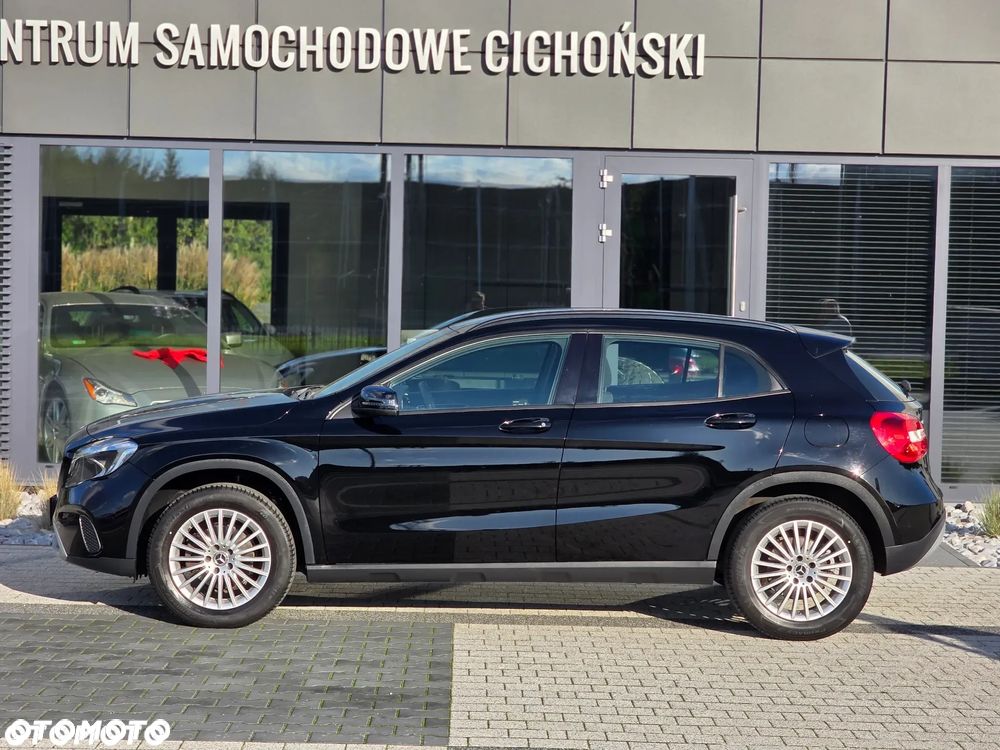 Mercedes-Benz GLA 180 7G-DCT Style - 10