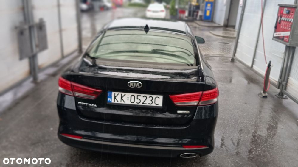 Kia Optima - 13
