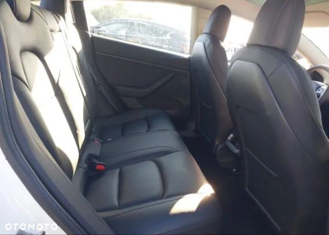 Tesla Model 3 RWD Premium - 11