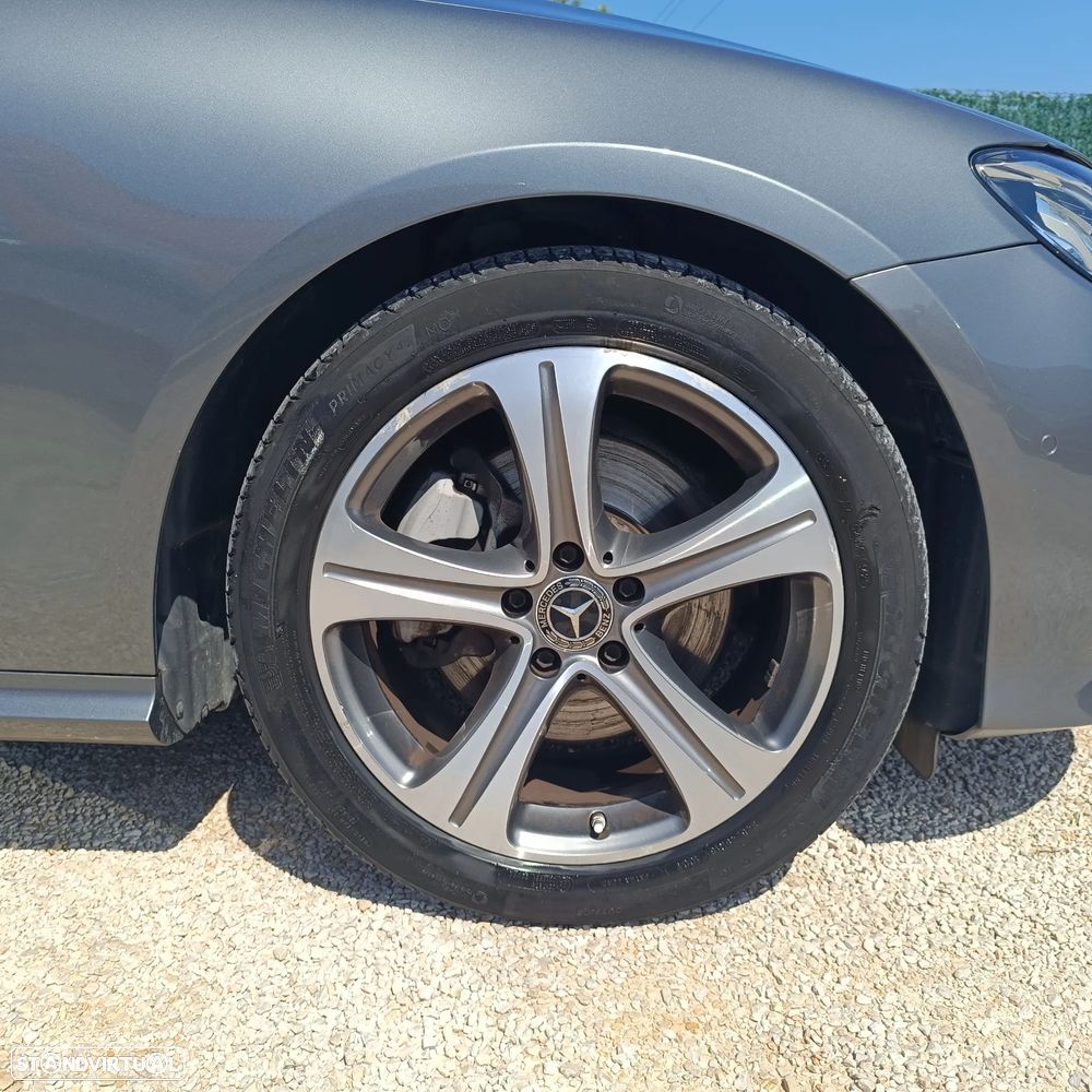 Mercedes-Benz E 220 d Aut. - 10