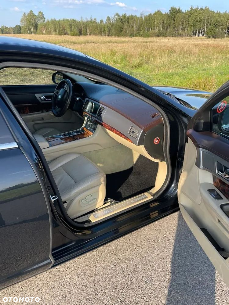 Jaguar XF 3.0 V6 Luxury - 9