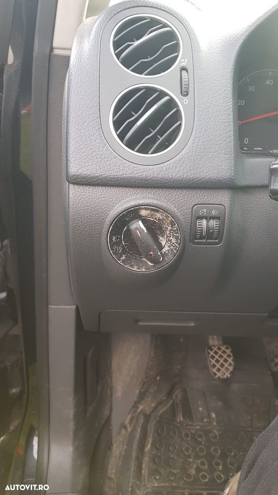 Volkswagen Golf Plus - 9