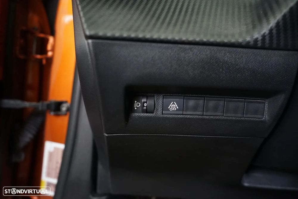 Peugeot 2008 1.2 PureTech Style - 28