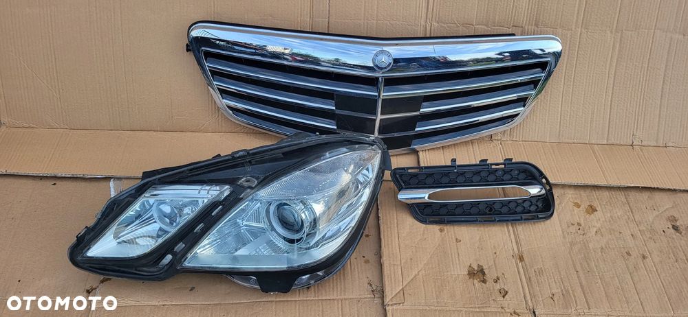 KRATKA ZDERZAKA LEWY PRZOD MERCEDES E KLASA 212 AMG - 2