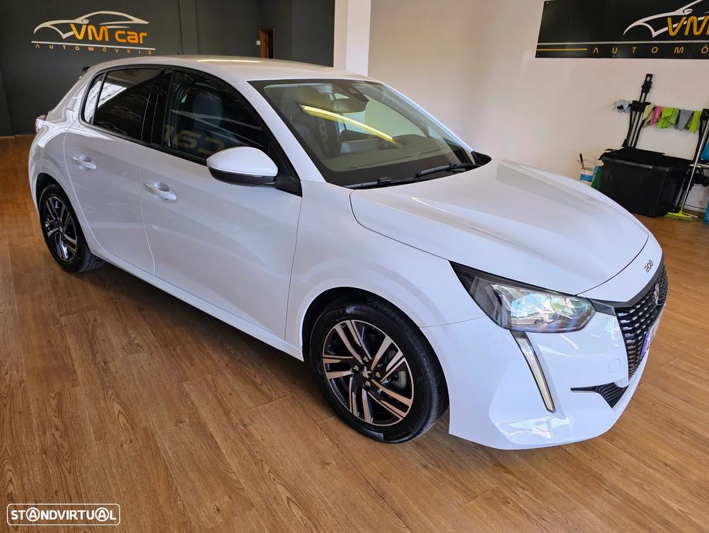 Peugeot 208 1.2 PureTech Allure - 17