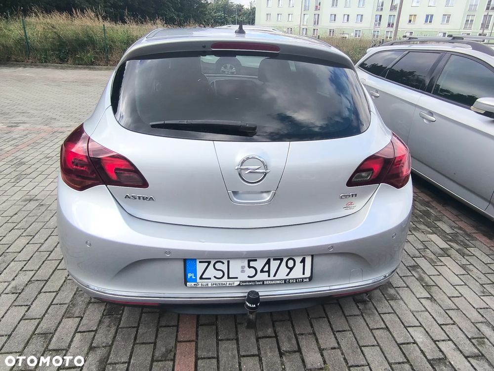 Opel Astra IV 1.7 CDTI Cosmo - 4