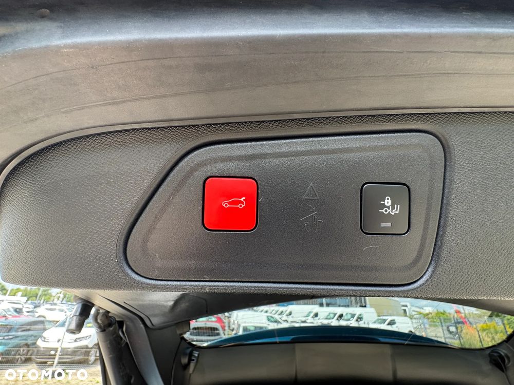 Peugeot 3008 1.2 PureTech Allure Pack S&S EAT8 - 12
