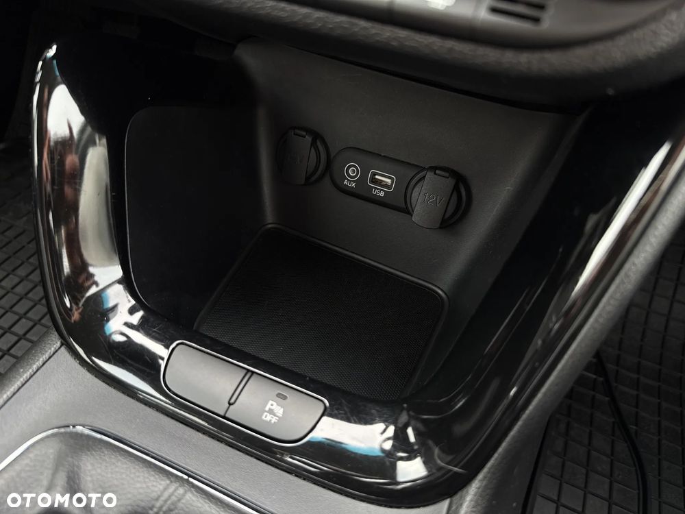 Kia Ceed 1.6 GDI L - 25