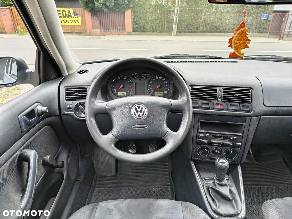 Volkswagen Golf 1.4 Comfortline - 11