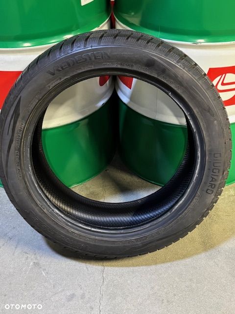 Opony zimowe Vredestein Wintrac Xtreme S 215/50 R 18. - 2