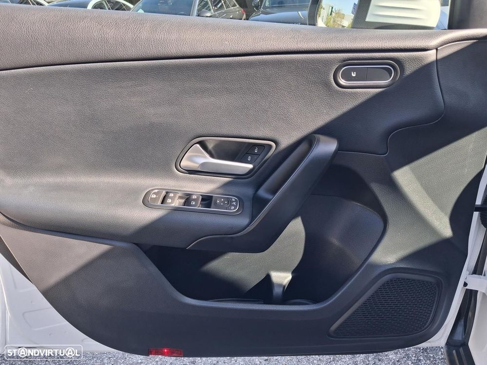 Mercedes-Benz A 200 Standard - 29