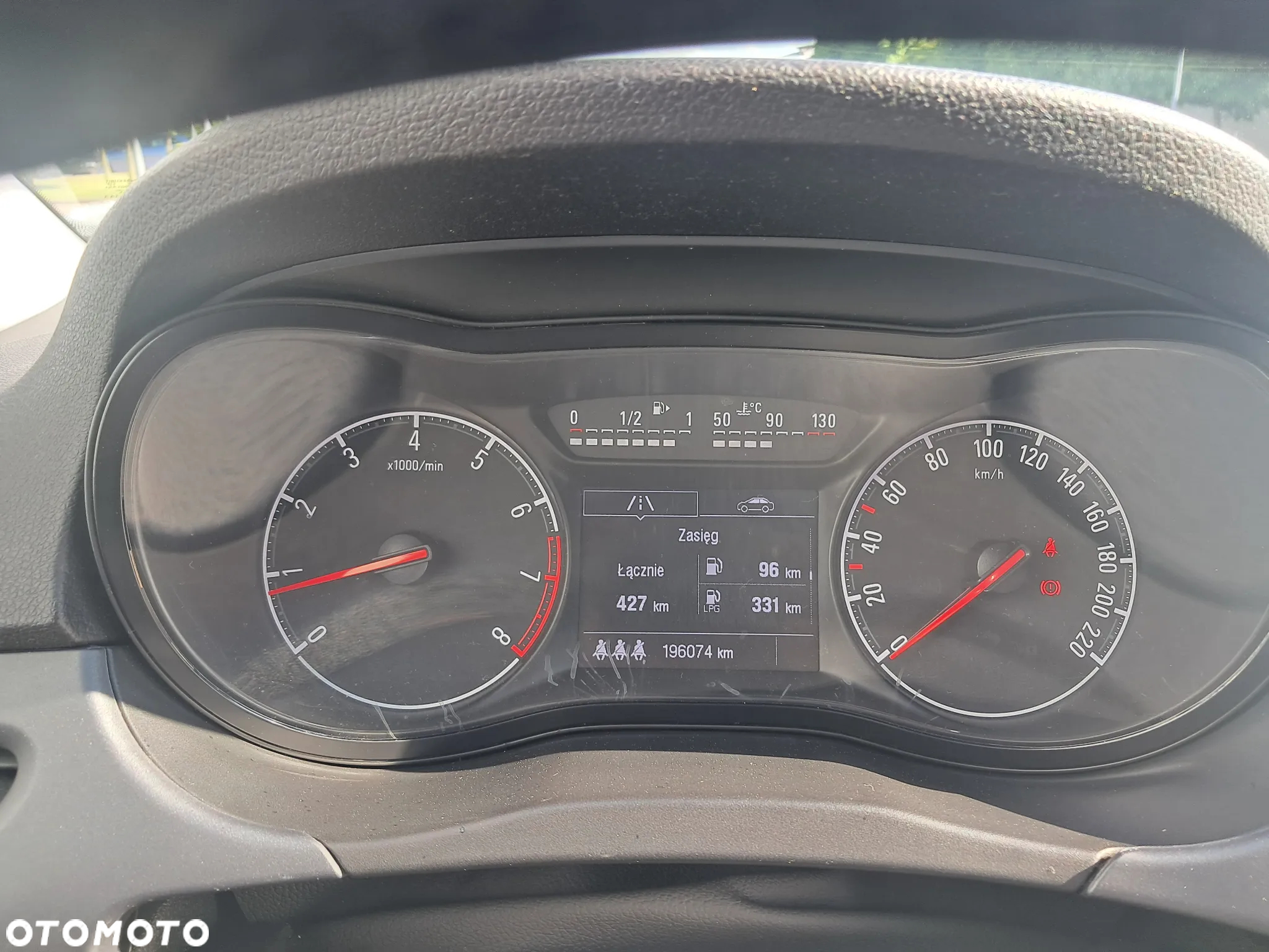 Opel Corsa 1.4 Cosmo - 8