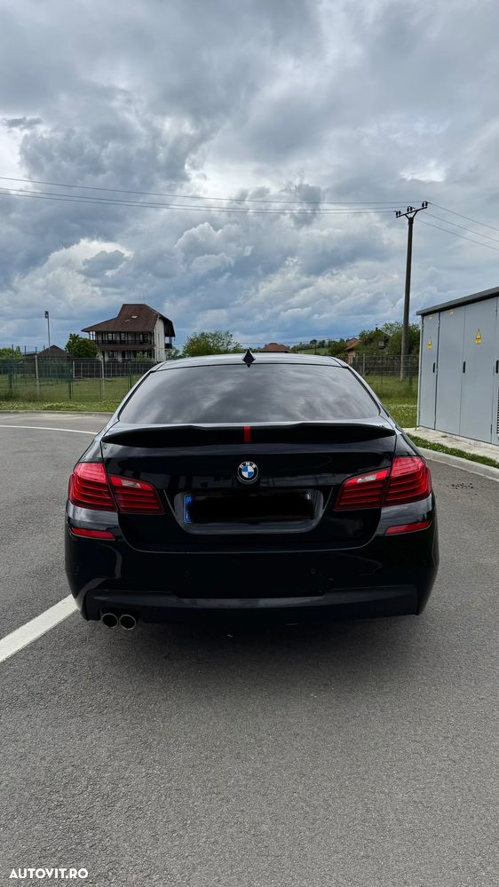 BMW Seria 5 520d xDrive AT - 10